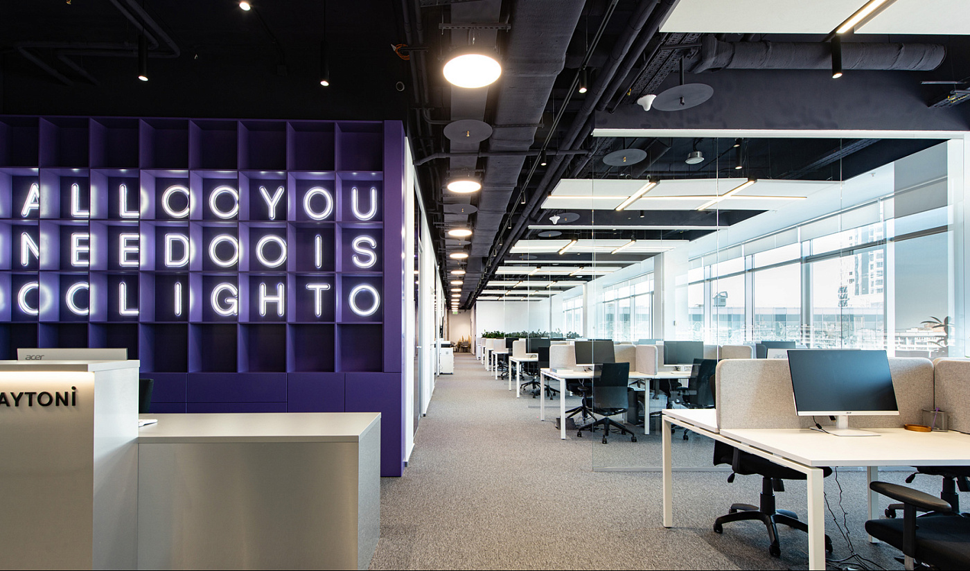 Офис Maytoni: свет, пространство, смысл