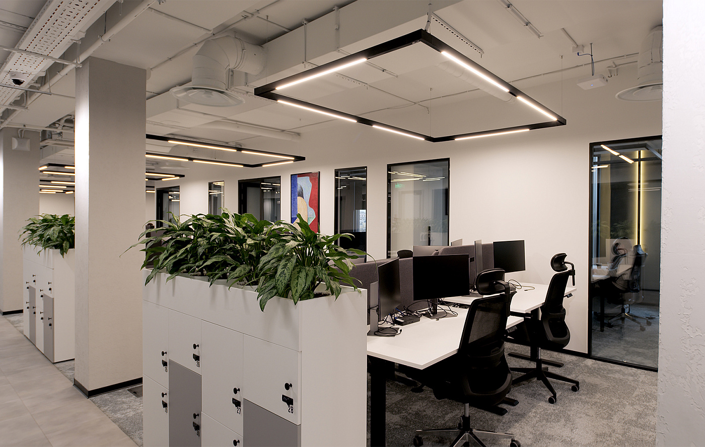 Светлая трансформация офиса в историческом здании